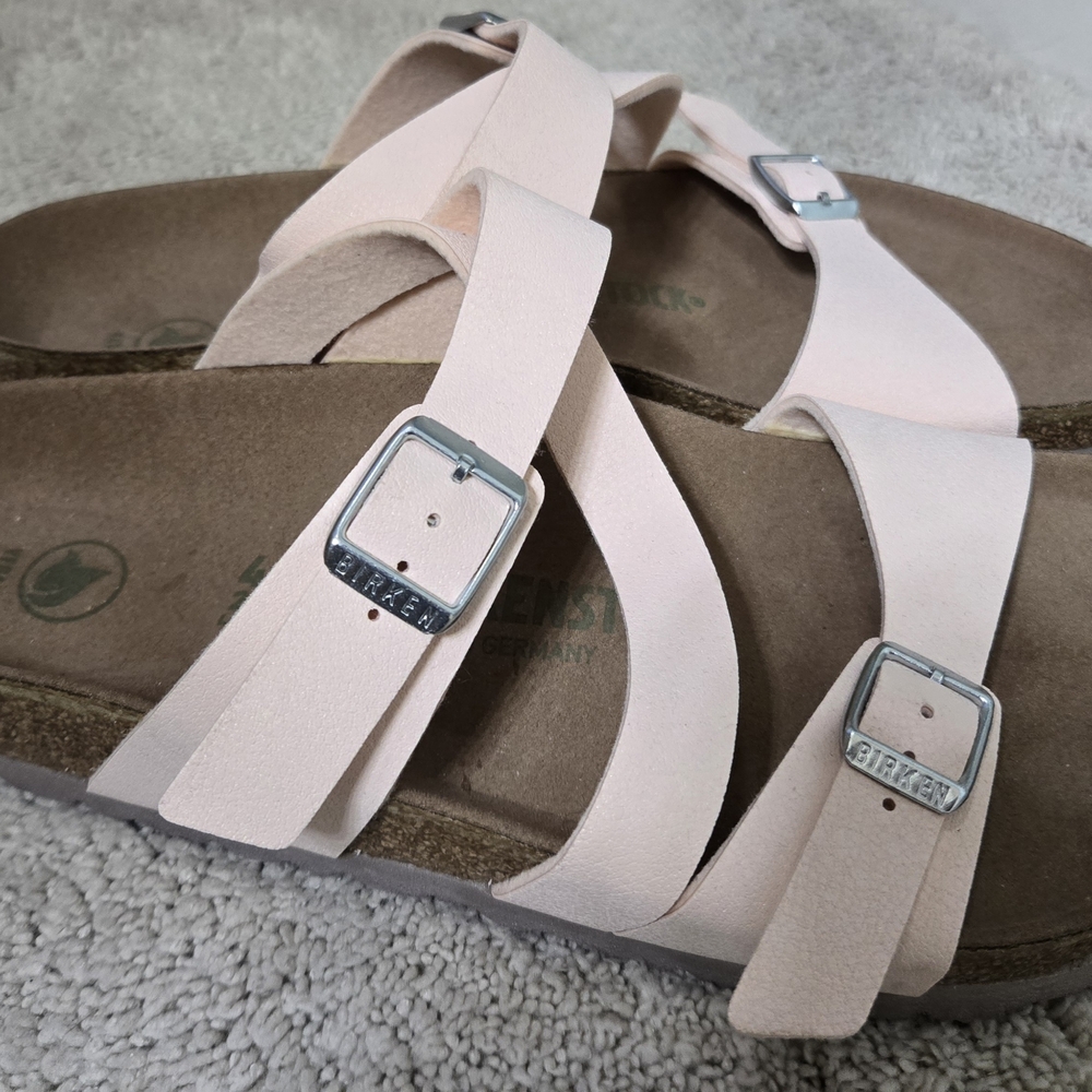 Birkenstock Women's Pink Sandals